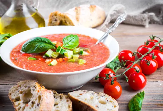 Gazpacho: además de refrescante, aporta beneficios a tu salud