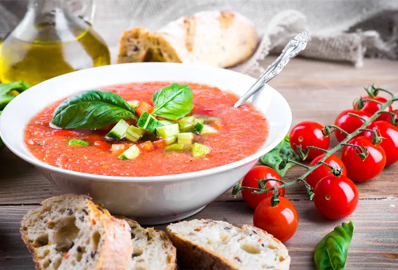 Gazpacho: adem&aacute;s de refrescante, aporta beneficios a tu salud
