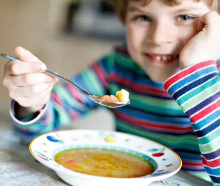 Sopas una opción divertida y nutritiva
