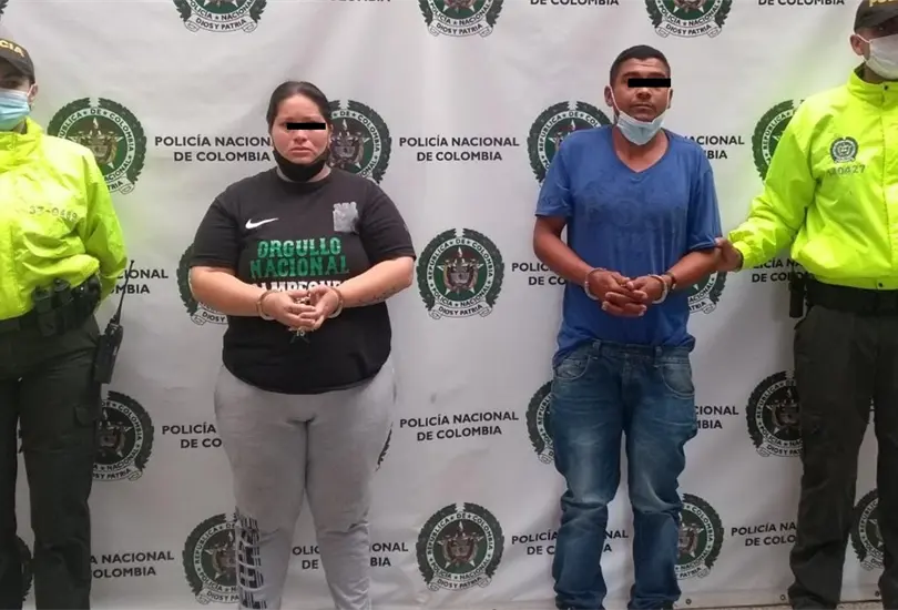 Detienen a pareja que violó a sus cinco hijos durante seis años Detienen a pareja que violó a sus cinco hijos durante seis años
