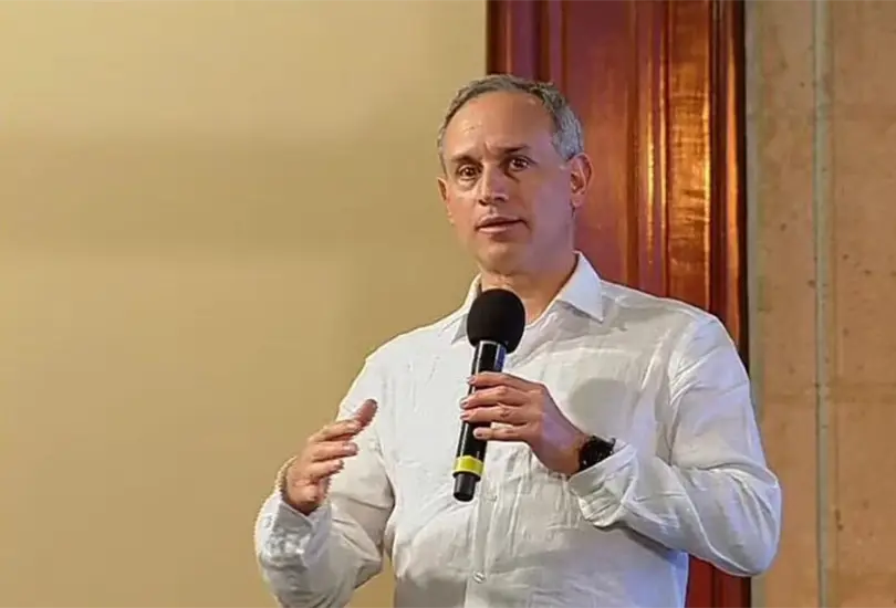 Hugo L&oacute;pez-Gatell no descarta un montaje en el caso de las jeringas vac&iacute;as