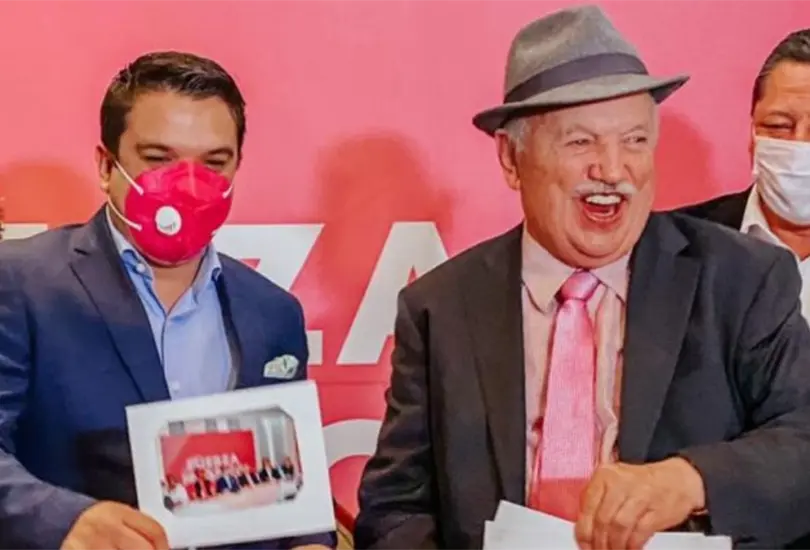 Es una pendejada de tres a&ntilde;os, dice On&eacute;simo Cepeda quien declina a candidatura