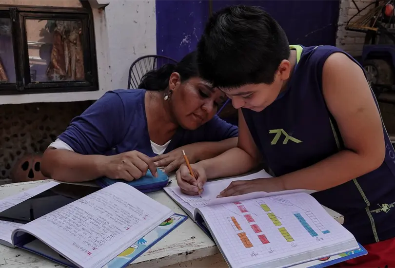 Con la pandemia aumentó la sobrecarga de trabajo de las madres en casa Con la pandemia aumentó la sobrecarga de trabajo de las madres en casa
