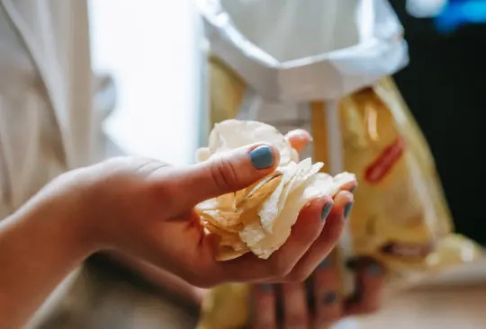 ¿Por qué le ponen aire a las bolsas de papas fritas?