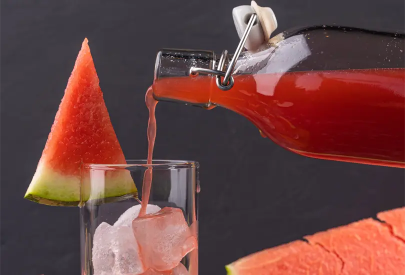 &iquest;Tomar agua de sand&iacute;a con cruda hace da&ntilde;o?