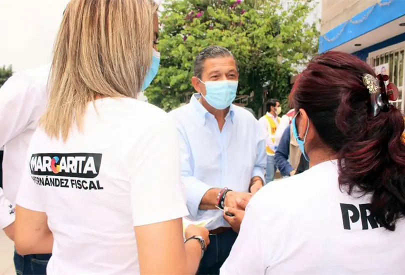 Pedroza arremete contra Gallardo por el uso de la tarjeta La cumplidora Pedroza arremete contra Gallardo por el uso de la tarjeta La cumplidora