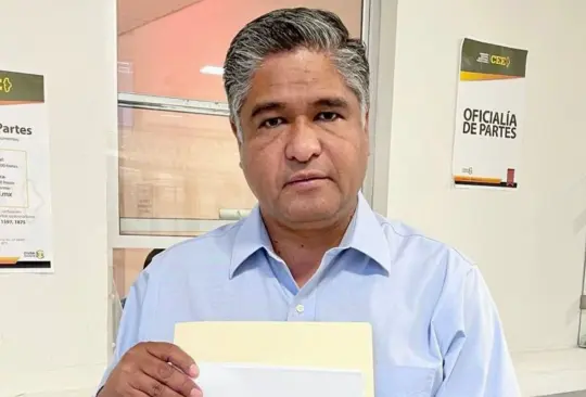 Víctor Fuentes se baja de la contienda y deja a Morena sin candidato en Monterrey