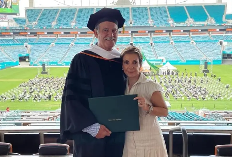 Vicente Fox recibe Honoris Causa y se lanza contra AMLO Vicente Fox recibe Honoris Causa y se lanza contra AMLO