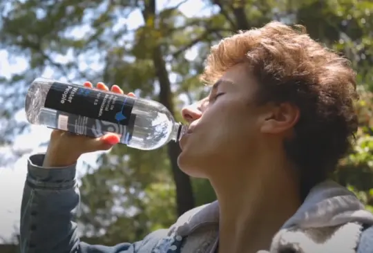 Juanpa Zurita lanza línea de agua en plena sequía y le llueven críticas