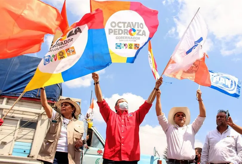 Pedroza se compromete a que ningún joven deje sus estudios por falta de recursos Pedroza se compromete a que ningún joven deje sus estudios por falta de recursos