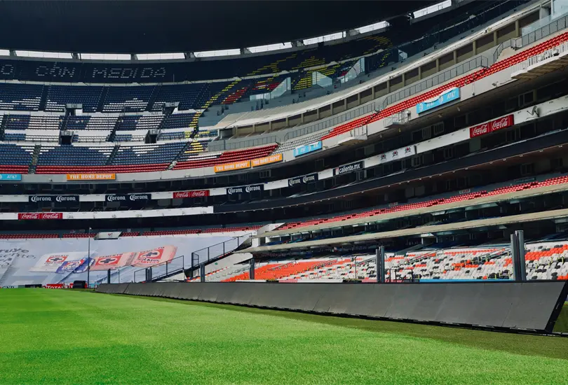 Revela AMLO que Loter&iacute;a Nacional rifar&aacute; palco en el Estadio Azteca 