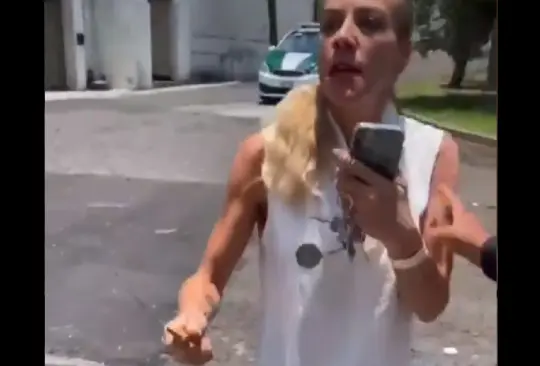 #LadyMiguelHidalgo Mujer se resiste a ser detenida tras amenazar con cuchillo a empleada