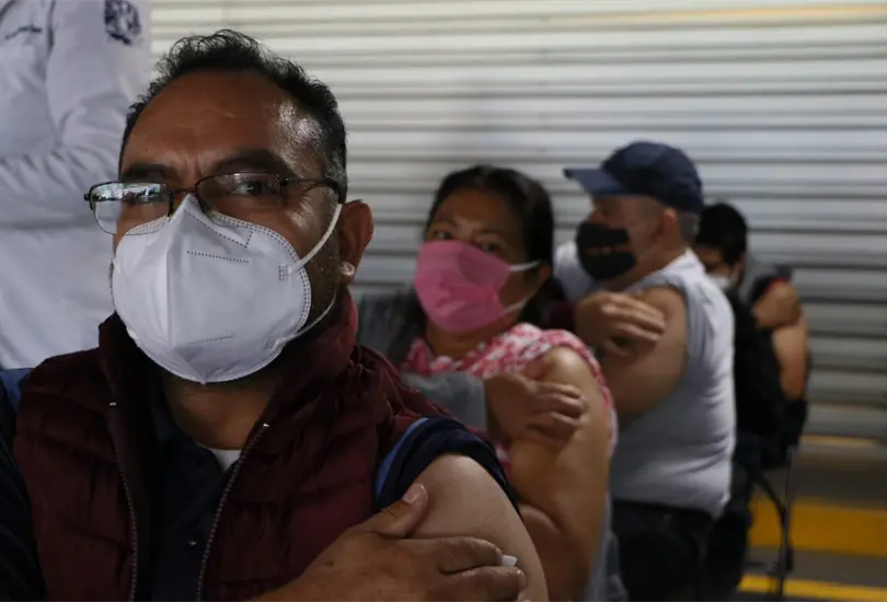 Edomex: Vacunaci&oacute;n a mayores de 50 continuar&aacute; en 41 municipios del 29 a 31 de mayo