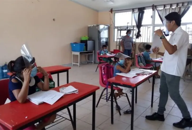 Gatell dice que no hay relaci&oacute;n causa-efecto entre volver a clases y el repunte de casos 