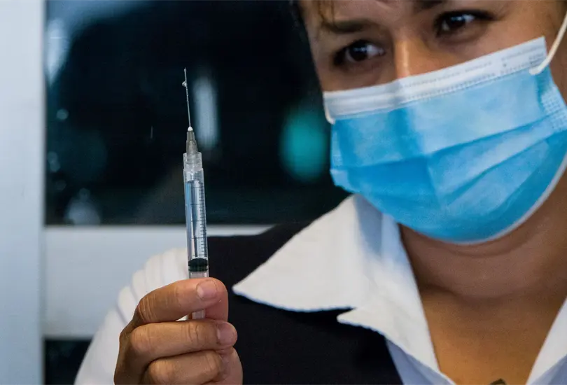 Vacuna Novavax probada en M&eacute;xico muestra m&aacute;s del 90 por ciento de efectividad