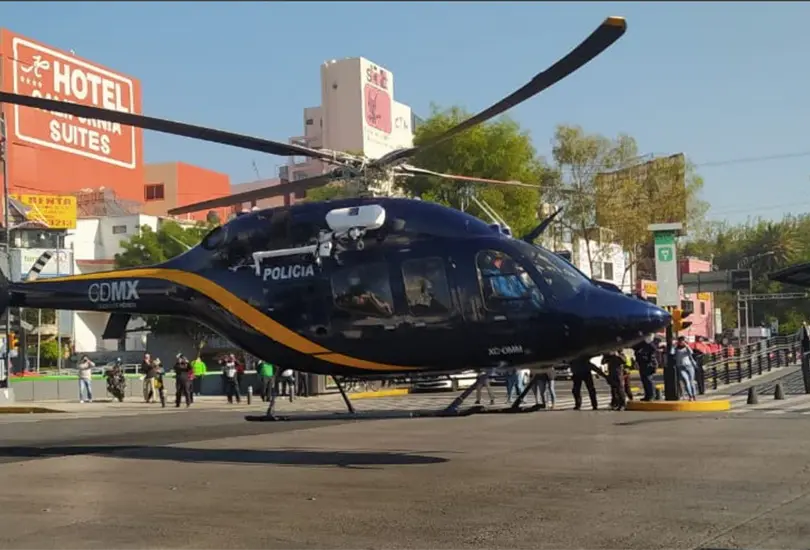 C&oacute;ndor que trasladaba coraz&oacute;n aterriza en calles de la CDMX