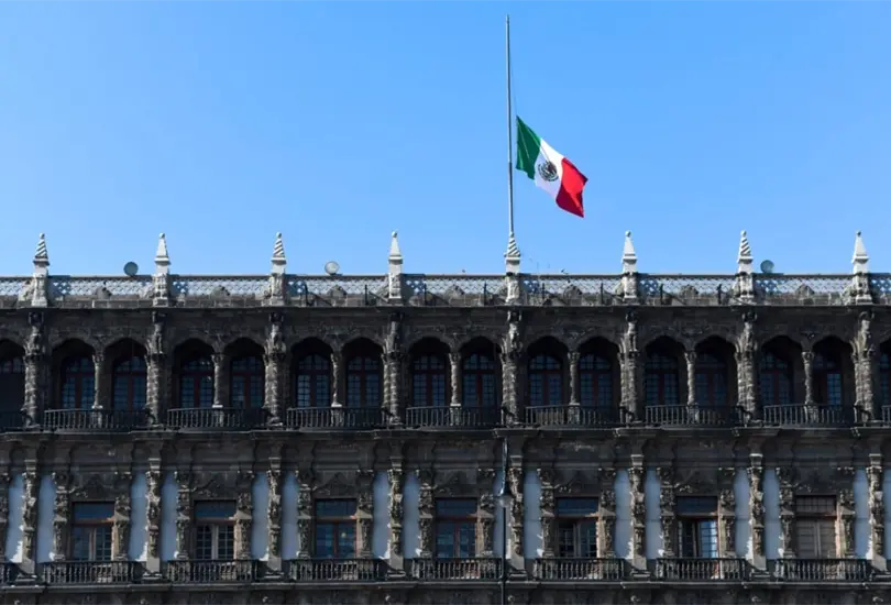 AMLO declara tres d&iacute;as de luto nacional tras derrumbe en L&iacute;nea 12 del Metro
