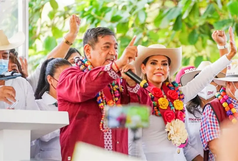 Salgado Macedonio aprovecha mitin de su hija para atacar al INE