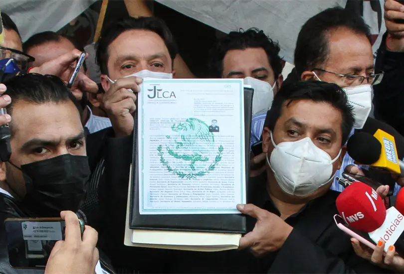 Integrantes del Sindicato del Metro denuncian ante la FGR a Florencia Serranía Integrantes del Sindicato del Metro denuncian ante la FGR a Florencia Serranía