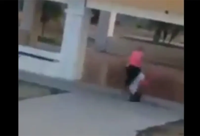 Captan a mujer agrediendo a un ni&ntilde;o con discapacidad visual en Jalisco