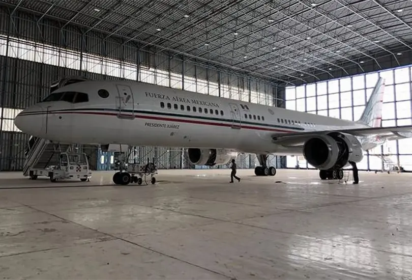 Vende gobierno el avi&oacute;n presidencial& pero el que era usado por Calder&oacute;n