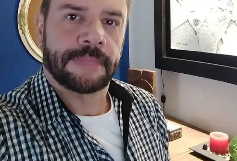 Héctor Parra es detenido por denuncia de abuso sexual contra su hija Héctor Parra es detenido por denuncia de abuso sexual contra su hija