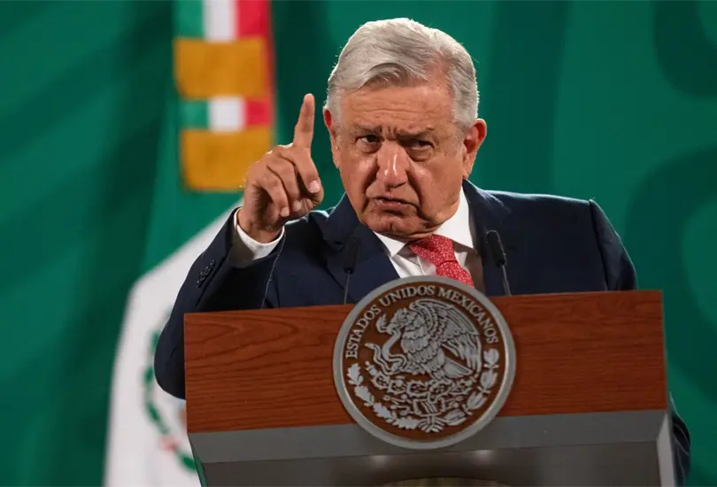 AMLO asegura que se castigar&aacute; a responsables del derrumbe en la L&iacute;nea 12