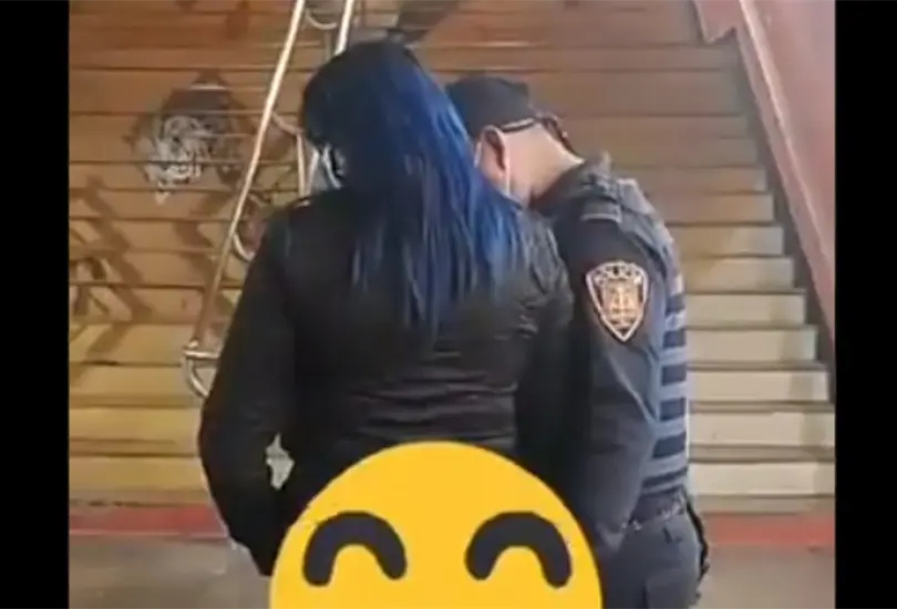 Polic&iacute;a manosea a mujer en el Metro; ya fue destituido