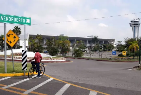 Abandonan un Boeing en aeropuerto de Cuernavaca; la SCT lo expropia