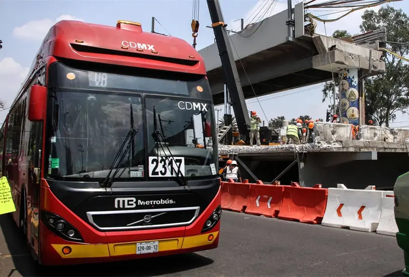 Alista Sheinbaum medidas adicionales para el transporte p&uacute;blico por L&iacute;nea 12