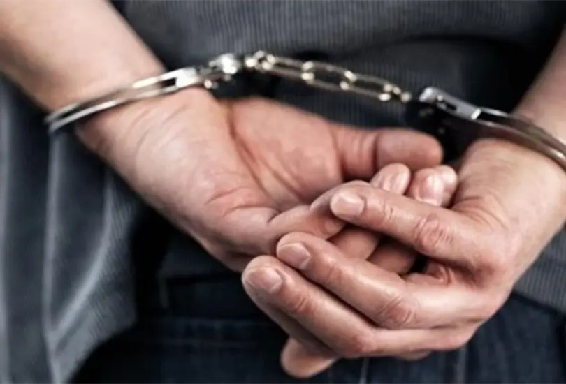 Detienen a menor de edad acusado de haber violado a su propia madre Detienen a menor de edad acusado de haber violado a su propia madre