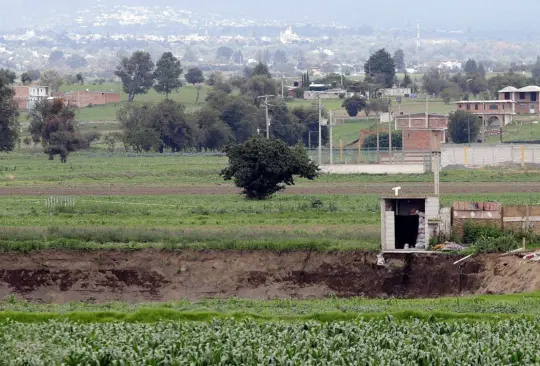 Detectan pequeños agujeros cerca de socavón en Puebla