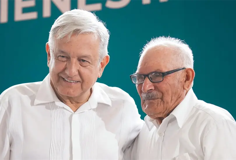 AMLO env&iacute;a mensaje por el D&iacute;a del Padre; presume que a &eacute;l ya lo felicitaron