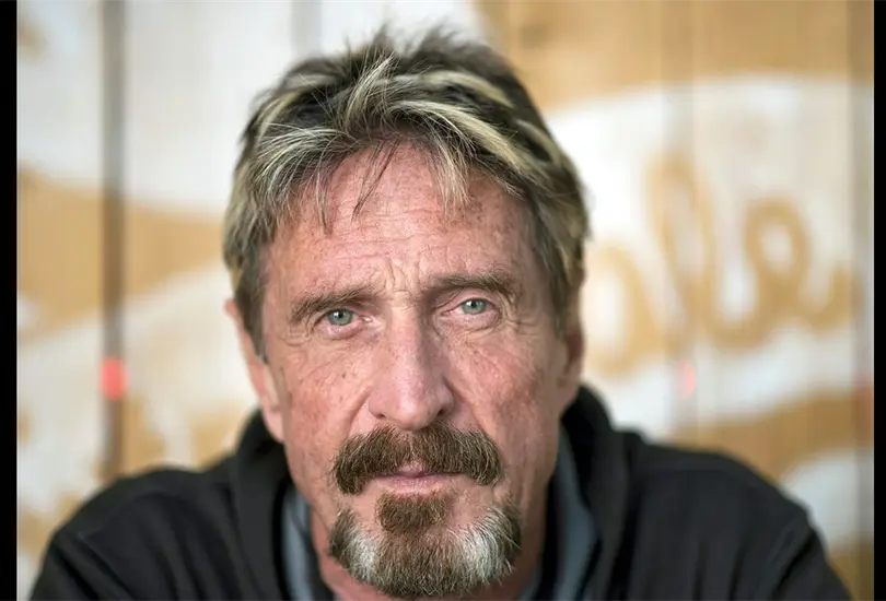 John McAfee es encontrado muerto en su celda en España John McAfee es encontrado muerto en su celda en España