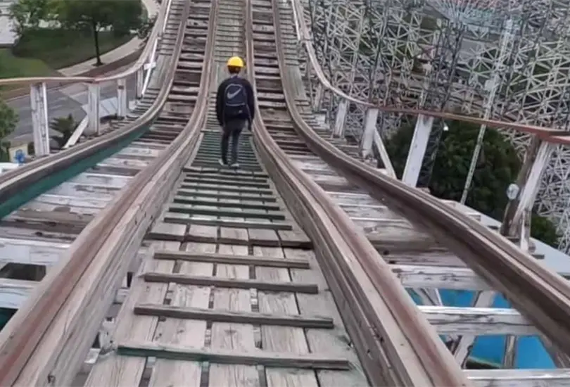 Detienen a tiktokers que entraron a la Feria de Chapultepec sin autorizaci&oacute;n