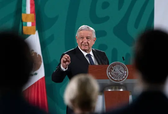 AMLO se compromete a reinaugurar la Línea 12 del Metro en un año AMLO se compromete a reinaugurar la Línea 12 del Metro en un año