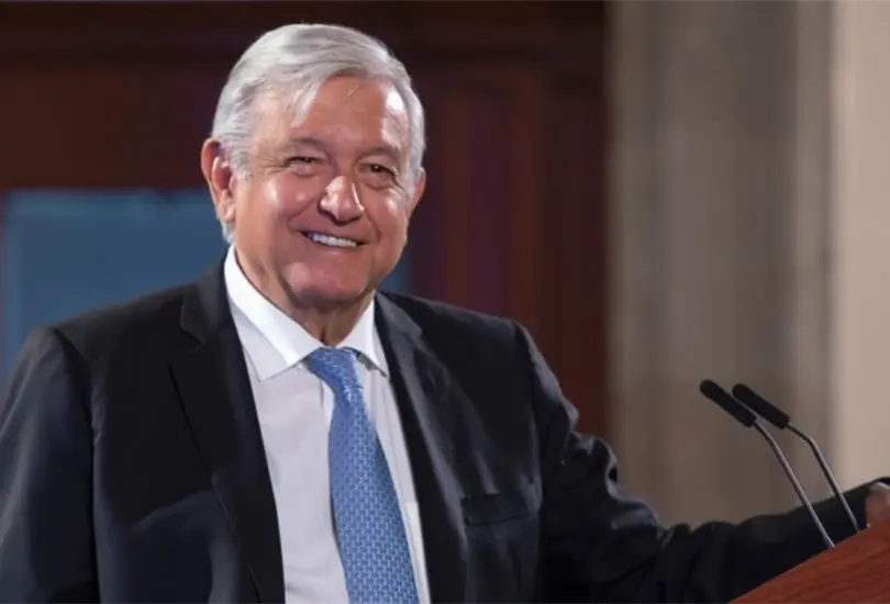 AMLO recibir&aacute; pensi&oacute;n para adultos mayores: es para todos