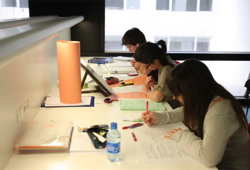 ¿Sirve lo que se estudia hoy en la universidad? ¿Sirve lo que se estudia hoy en la universidad?