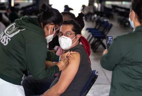 Edomex: 25 municipios vacunarán a personas de 40 a 49 años Edomex: 25 municipios vacunarán a personas de 40 a 49 años