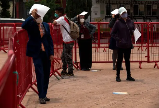 Aumentan casos de COVID-19 en la CDMX en personas que no han sido vacunadas