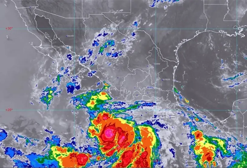 Enrique se intensifica a huracán categoría 1 y se sigue fortaleciendo Enrique se intensifica a huracán categoría 1 y se sigue fortaleciendo