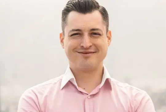 Pinto mi raya, Colosio Riojas se deslinda de MC tras ganar alcaldía de Monterrey Pinto mi raya, Colosio Riojas se deslinda de MC tras ganar alcaldía de Monterrey