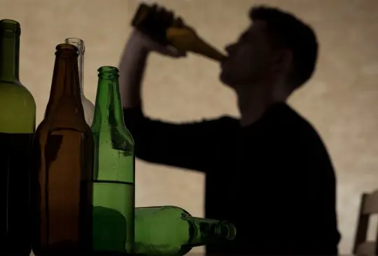 Los adultos jóvenes consumen más alcohol cuando quieren ligar