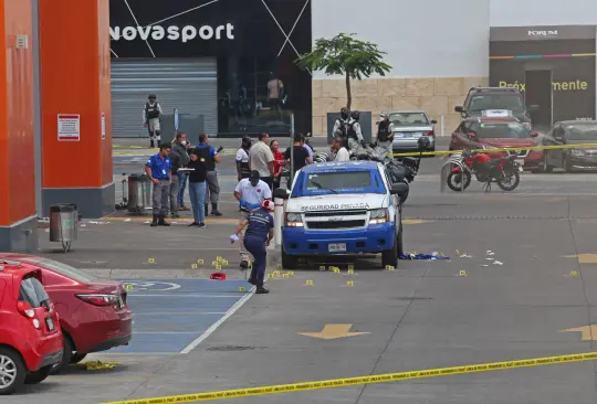 Se registra balacera en plaza comercial de Guadalajara