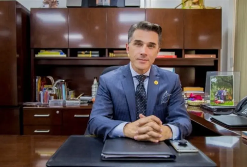 Sergio Mayer, de diputado a estar en un show er&oacute;tico con Kalimba y Ninel Conde