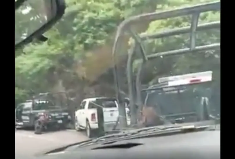 Graban momento en que polic&iacute;as caen en una emboscada en Edomex