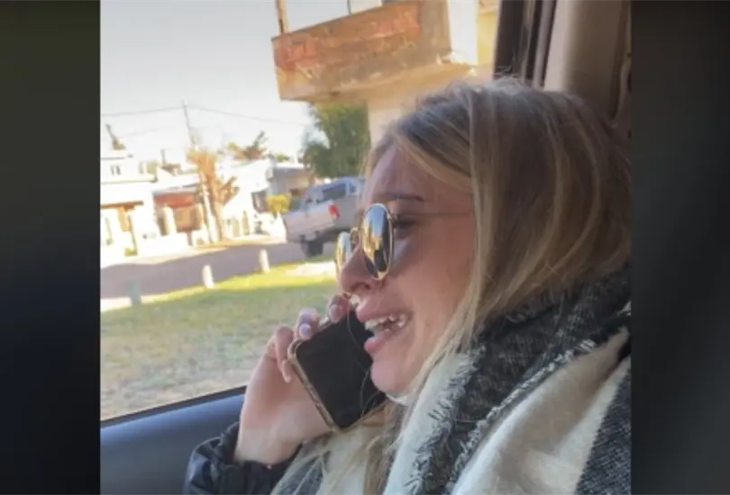 Me pusieron la peor vacuna, se queja joven en video viral de TikTok Me pusieron la peor vacuna, se queja joven en video viral de TikTok