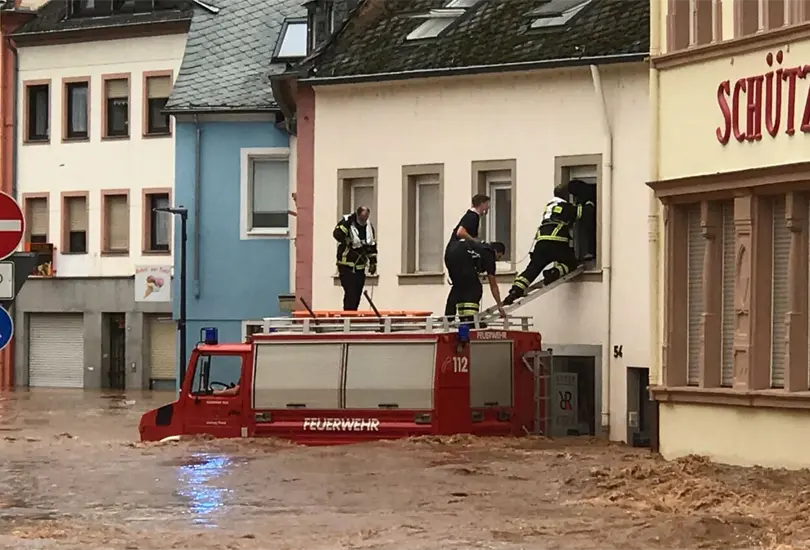 Suman m&aacute;s de 60 fallecidos tras lluvias torrenciales en B&eacute;lgica y Alemania