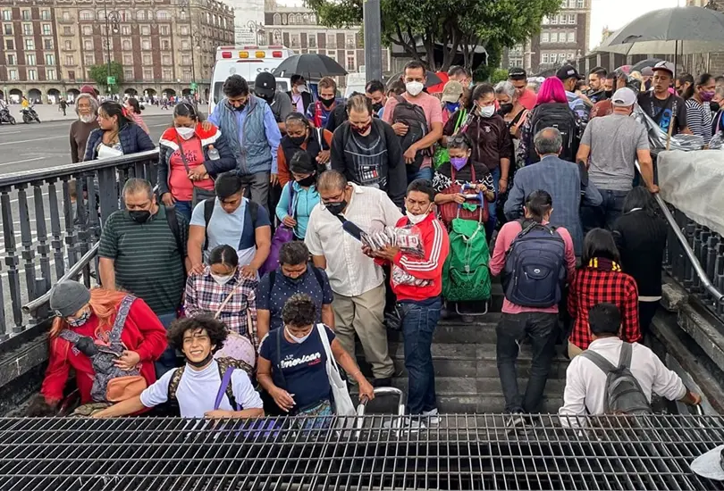 M&eacute;xico reporta por tercer d&iacute;a consecutivo m&aacute;s 12 mil nuevos casos de COVID-19