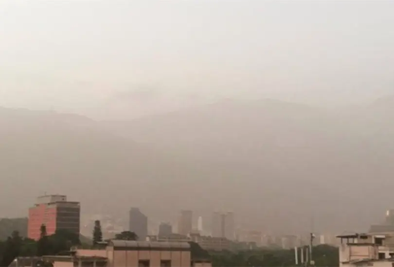 Polvo del Sahara llegar&aacute; a M&eacute;xico, &iquest;qu&eacute; es y c&oacute;mo protegerte ante sus efectos?